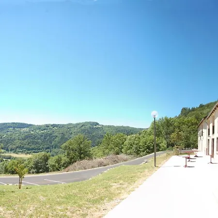 Du Cantal - Meubles Avec Kitchenette Et Chambres Sans Kitchenette
